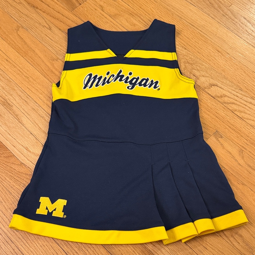 5/$25 Michigan Girls 5/6 Cheerleading Uniform Dress